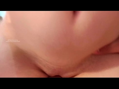 ❤️ Slaap in my suster se kamer en so het ek wakker geword ️ Harde pornografie op af.serviporno.ru