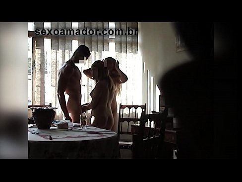 ❤️ Seksvriende nooi 'n reuse man en 'n drietal saam met hom ️ Harde pornografie op af.serviporno.ru