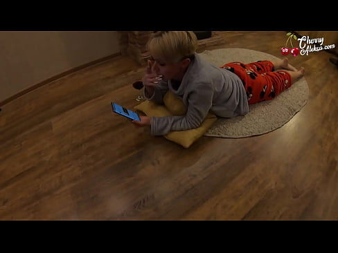 ❤️ Crazy Blond Suig Groot Piel Suig en bons Daarop - Anale Seks ️ Harde pornografie op af.serviporno.ru