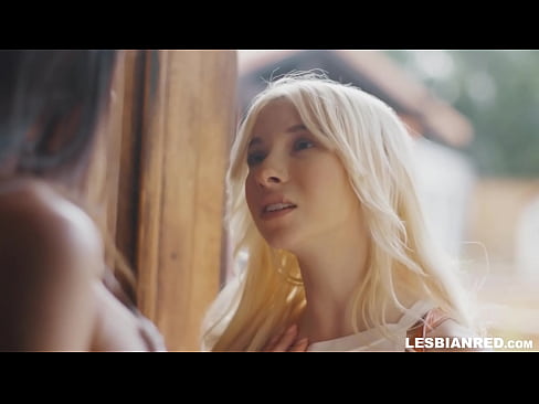 ❤️ Meisie kom 'n paar maande later by die huis en eet uiteindelik haar stiefma se poes ️ Harde pornografie op af.serviporno.ru